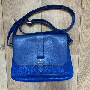 Fossil crossbody bag.